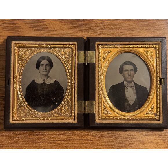 Antique Double Daguerreotype Photograph Man & Woman Ninth Plate Victorian Moody - Picture 2 of 16